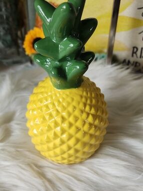 PINEAPPLE Yellow and Green Ceramic Accent piece